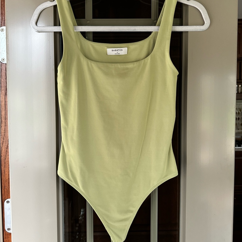Babaton Contour Squareneck Bodysuit